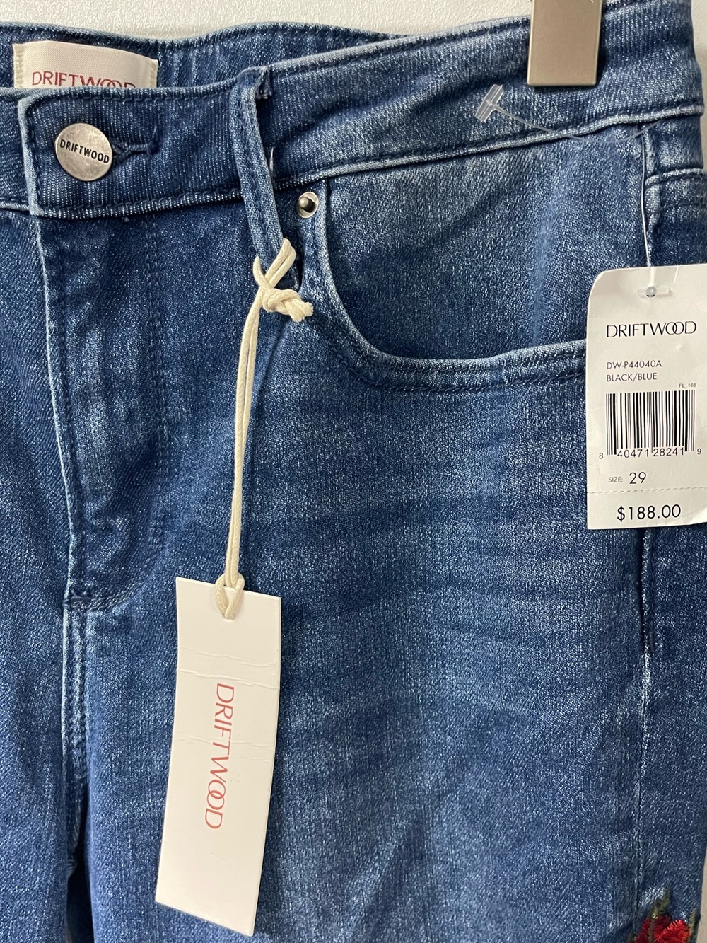 DRIFTWOOD Farrah Embroidered Rose Flare Jeans Women’s Size 29 - Picture 6 of 7